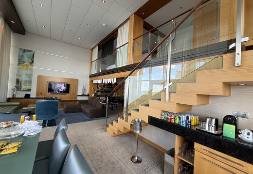 Loft Room (and minibar/wet bar)